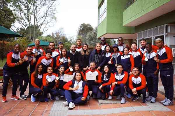 Recibimiento en Colombia a los medallistas. Foto MinDeporte