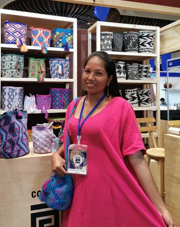 Artesana Ailín Acosta